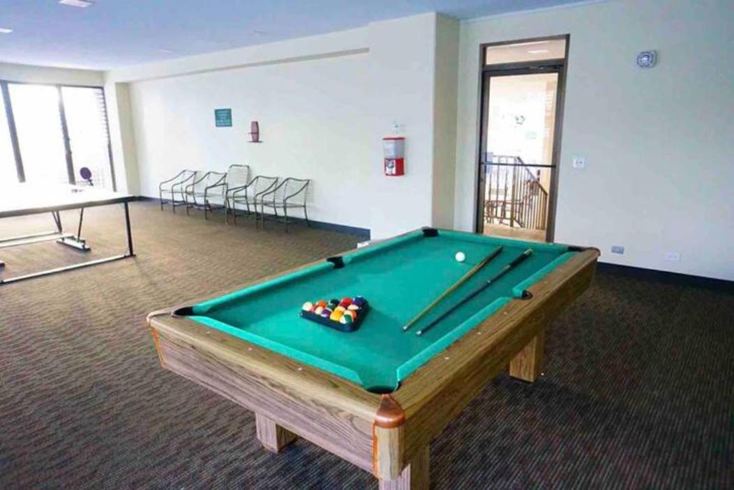 28th Floor Breathtaking Ocean View With A Kitchen-free Parking-corner Unit-king Bed *